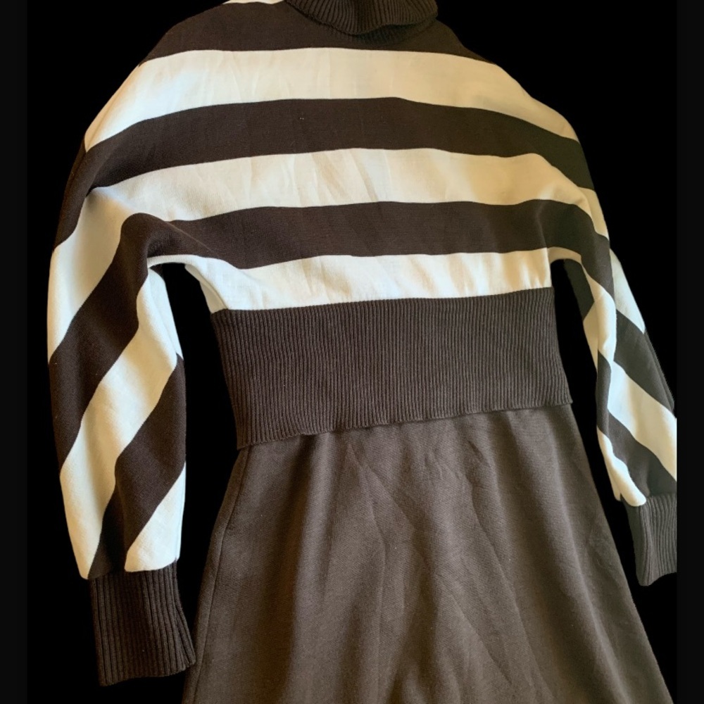Size 13 vintage 60’s Jonathan Logan striped knit dress - Picture 2 of 5